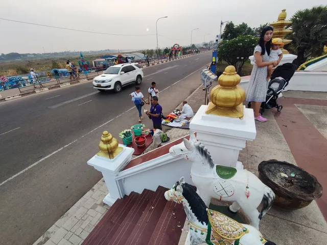 Statue of Chao Anouvong