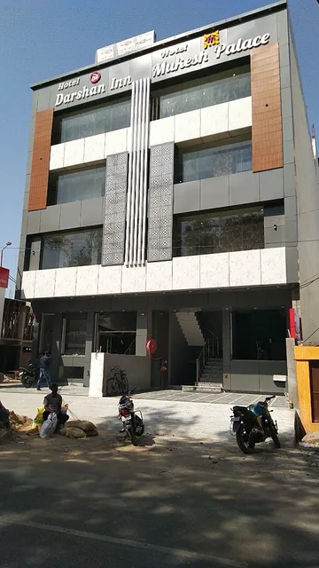 Capital O 26711 Mukesh Palace