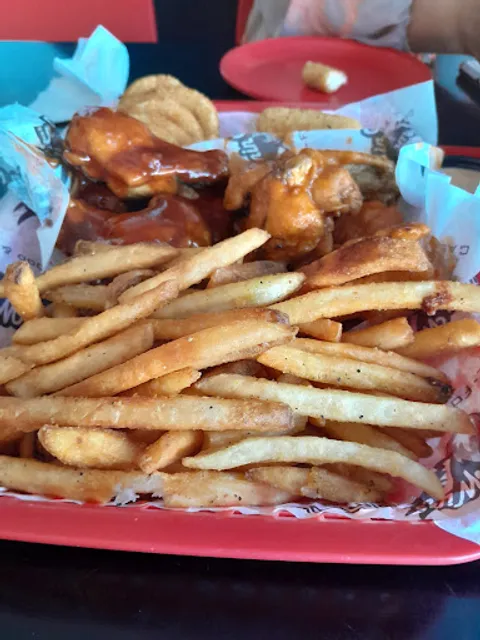 Flamin Wings Faja de Oro