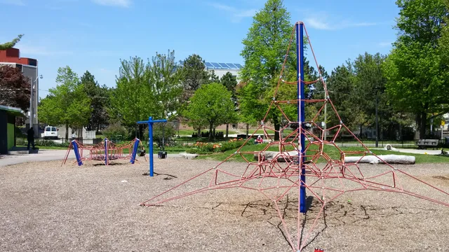 Felstead Avenue Playground