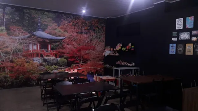 Fukkatsu Sa Semasu Restaurante Sushi & Bar