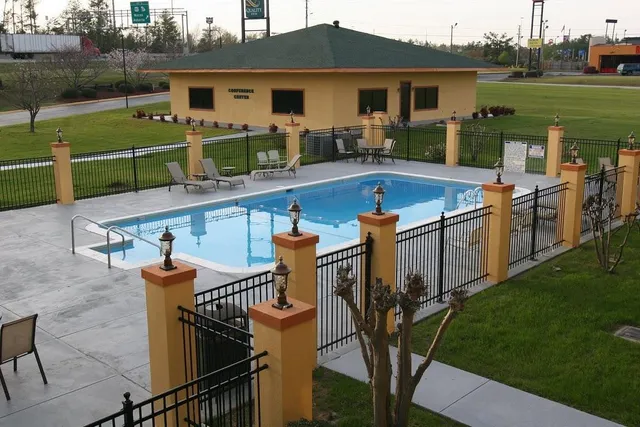 Quality Inn Macon West