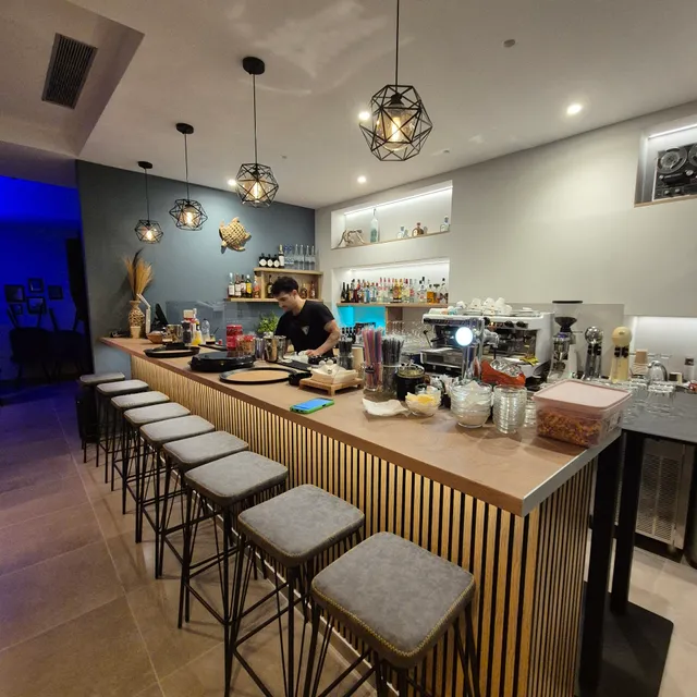 Provenzo Food Cafe Bar