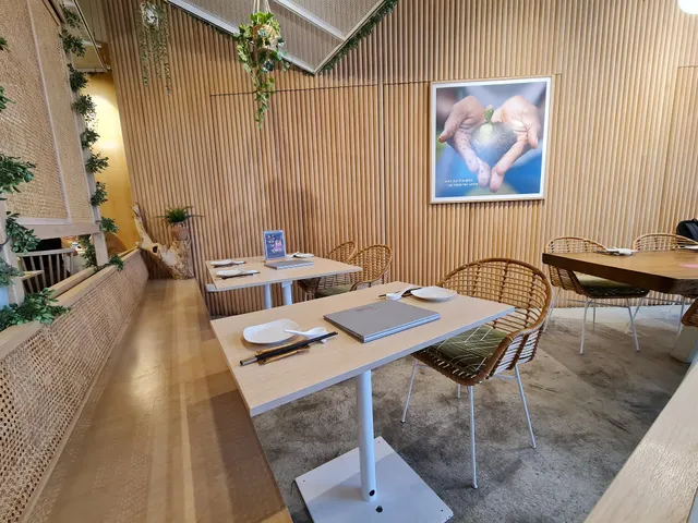 Lotus Vegetarian Restaurant