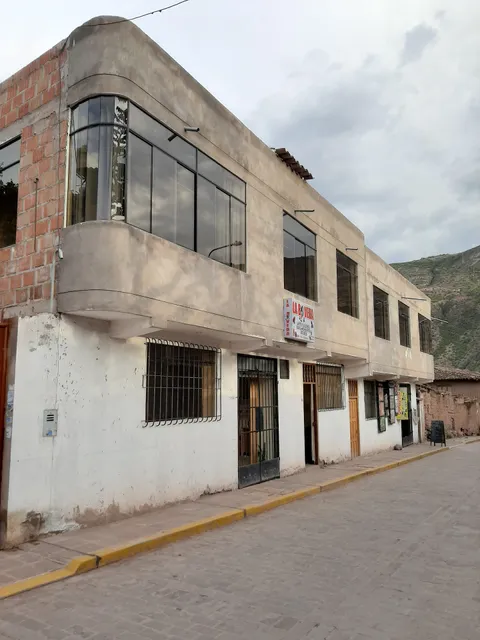 Licorería y artesanias La Bóveda