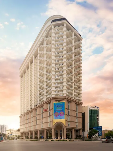 La Vela Saigon Hotel