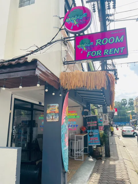 Broccoli candy hotels (Kata beach)