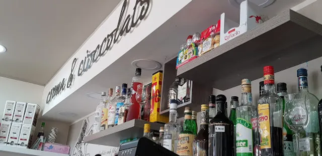 Bar Vattimo Di Prina Amos...gelateria...padticceria