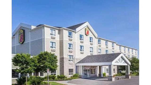 Super 8 by Wyndham Peterborough