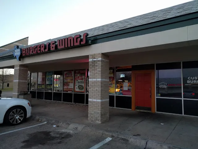 Texas Style Burgers & Wings