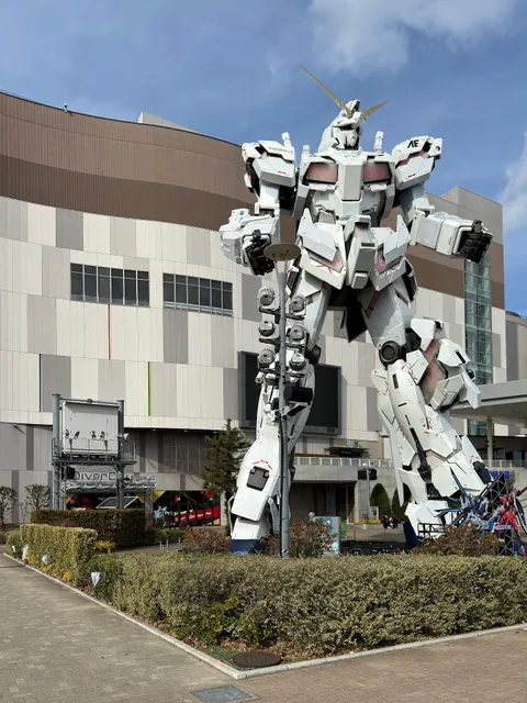 かつてのガンダムたち