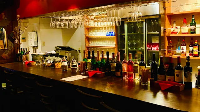 アワーズ ~ワインと肴~ (hours)