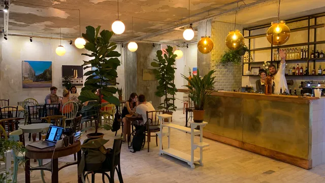 MITZI – Kávé, Konyha, Bár