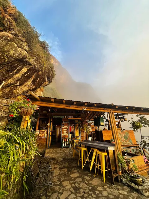 AERO HOSTAL LA CASA EN EL AIRE