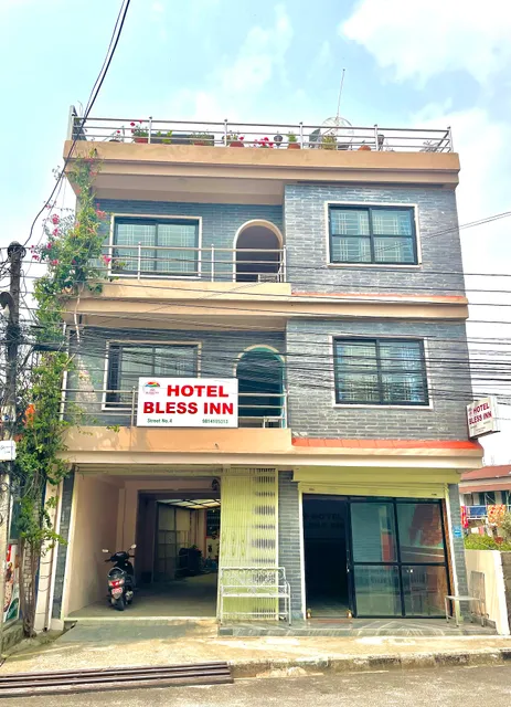 Hotel Bless Inn