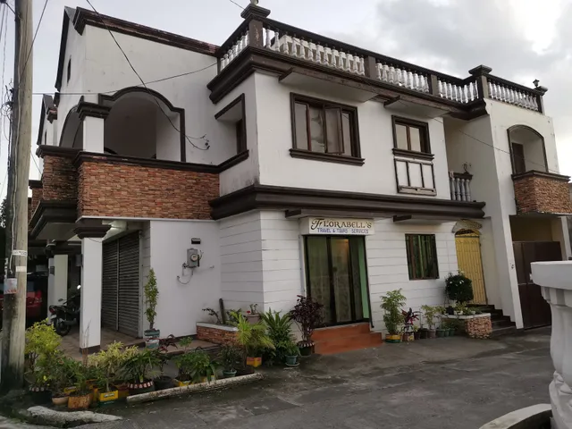 Florabelle's Iraya Guesthouse