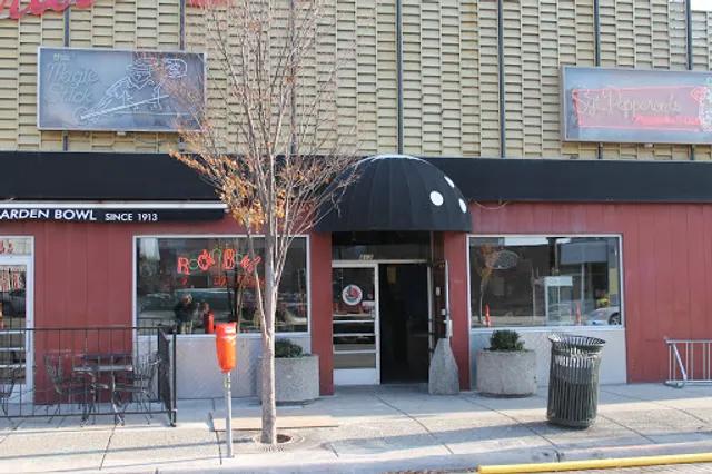 Sgt. Pepperoni's Pizzeria & Deli