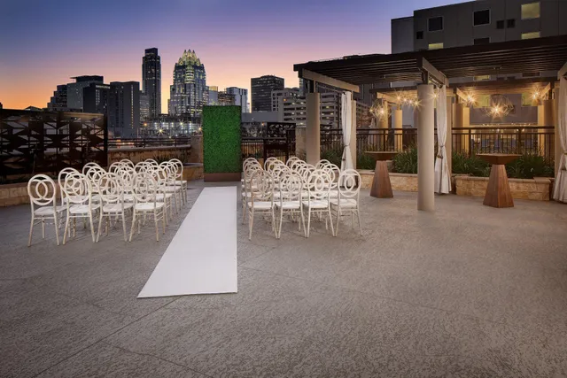 Hotel Indigo Austin Downtown - University by IHG