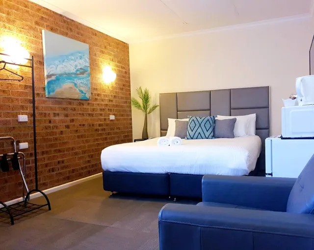 Bay & Basin Boutique Hotel