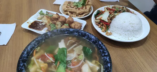 湄南中泰素食小吃