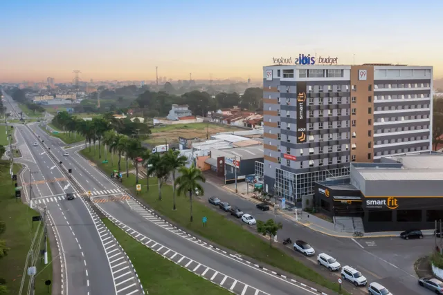 ibis budget Pindamonhangaba