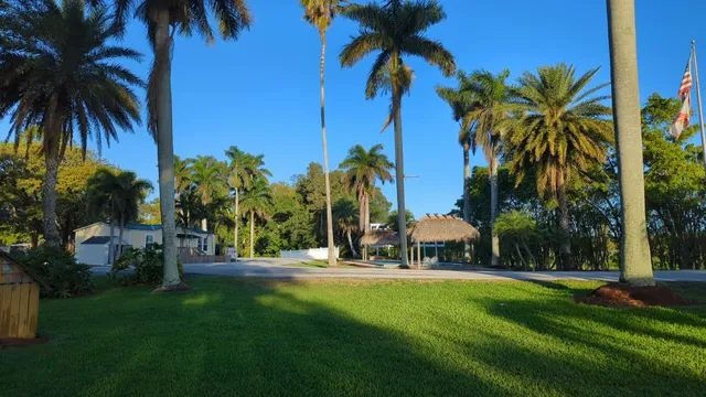 Crooked Hook RV Resort