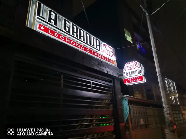 LA GRANJA Lechona & Tamales.