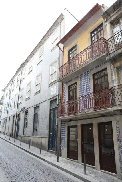 Porto Est. 1830