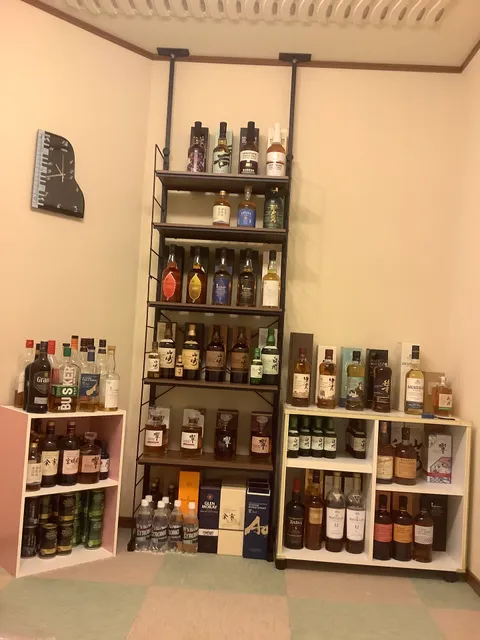 （有）ヤギ・リカーズ