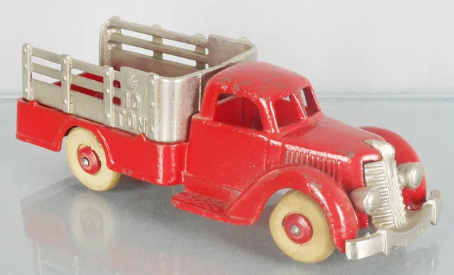 Lloyd Ralston Gallery