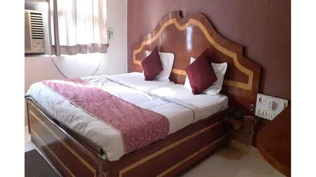 OYO 30571 Hotel Suri International