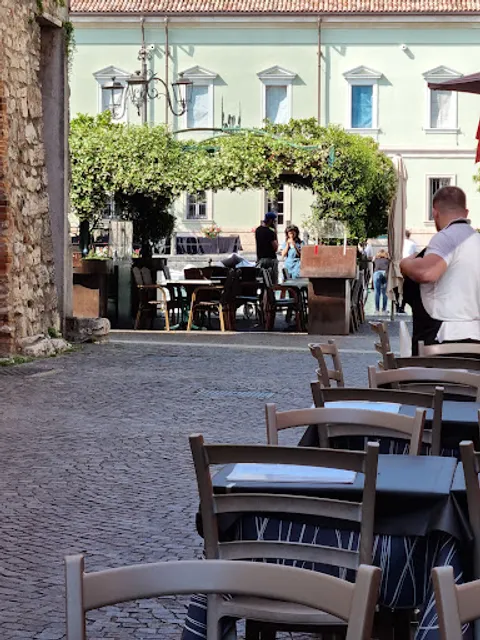 Gustosa Bar Risto Peschiera