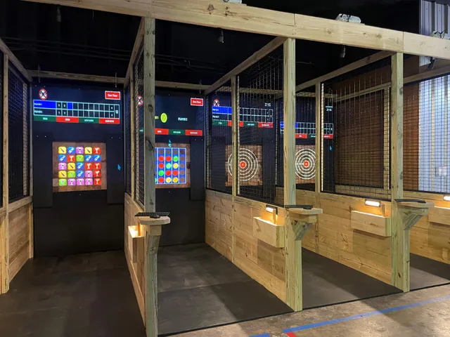 Avenue Axe Sports Bar