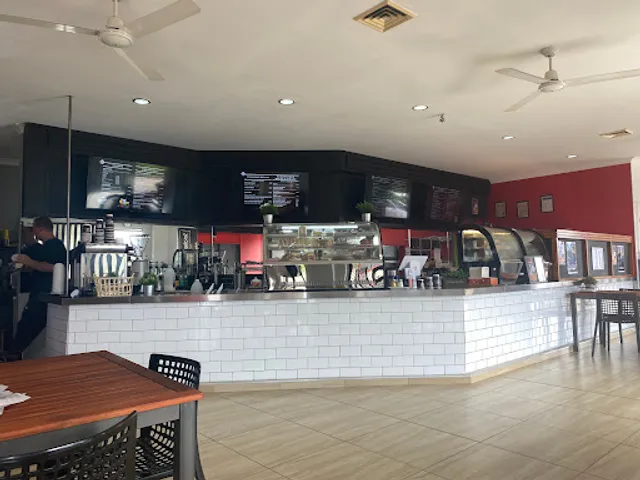 PitStop Smokehouse &Cafe