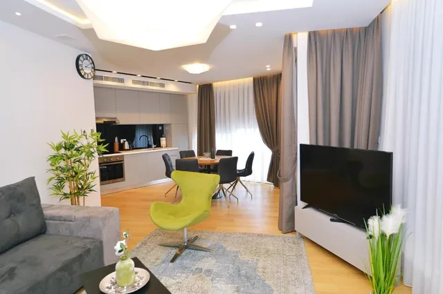 Apartments in Villa Ziza, rooftop swimming pool