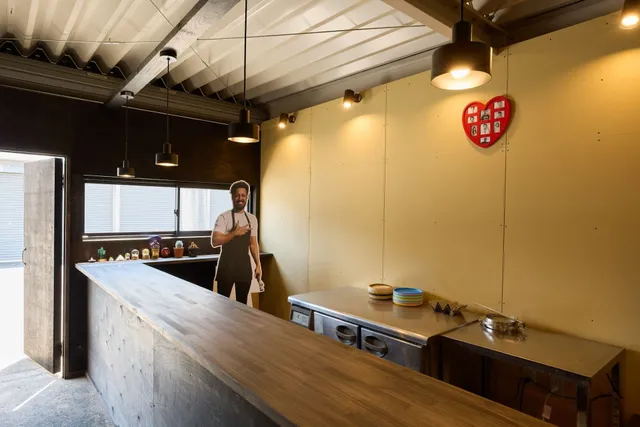 トレイズ キッチン