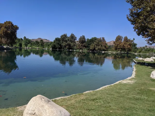 Riverside regional park
