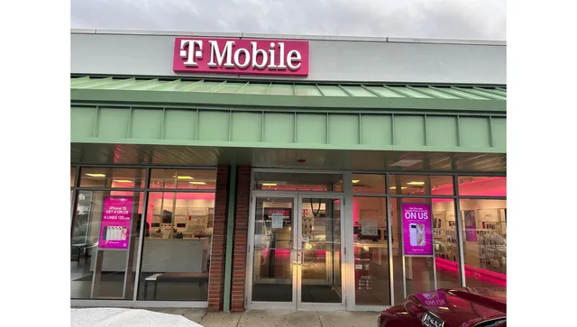 T-Mobile Authorized Retailer