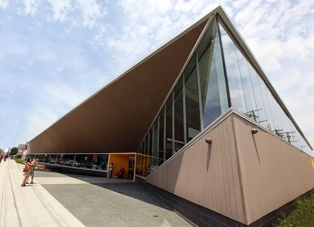 Columbus Metropolitan Library: Driving Park Branch