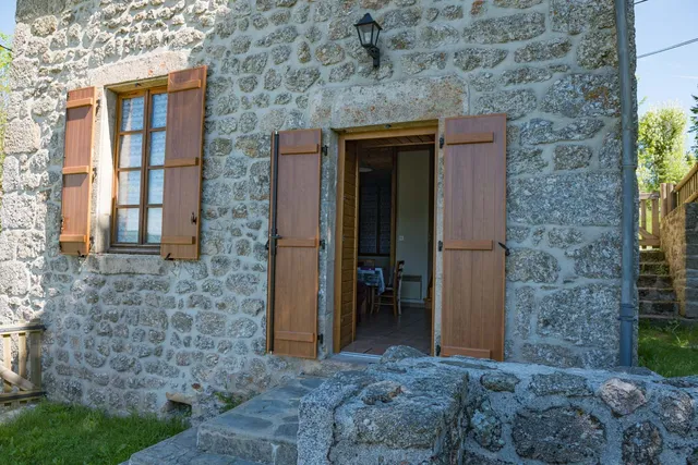 Gîtes de France 3 épis 6 pers à la Chaze