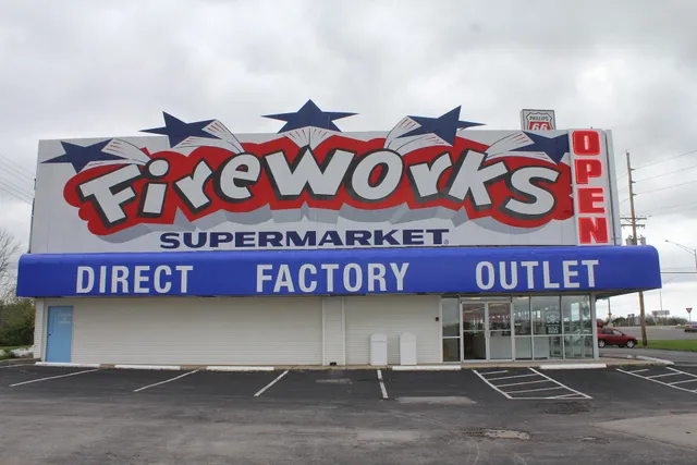 Fireworks Supermarket Gray Summit, MO
