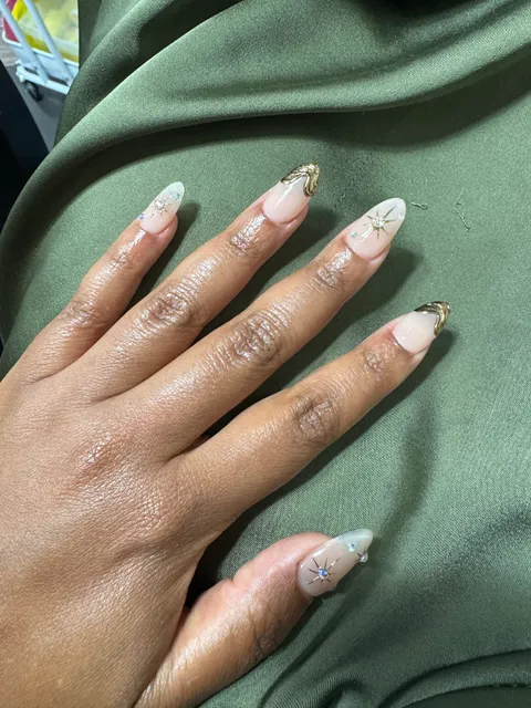 Red Polish Nail Salons