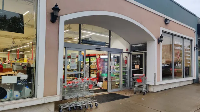 Amira Fresh Fruits & Vegetable