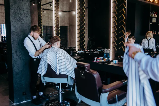 Charles&Co Barber Shop - Toruń