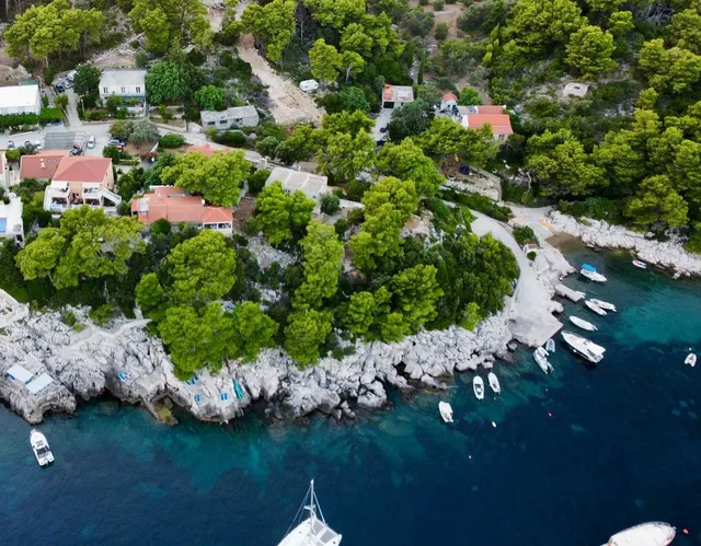 STERMASI apartments & restaurant