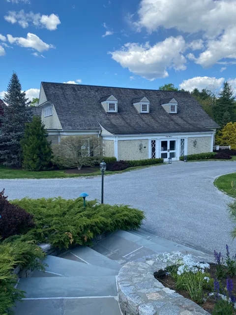 The Retreat at Mayflower Inn