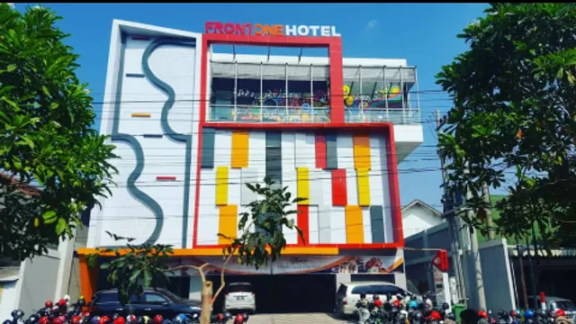 Front One Hotel Tulungagung