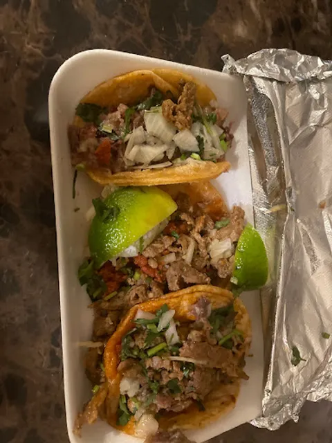 Los taquitos Mexican food