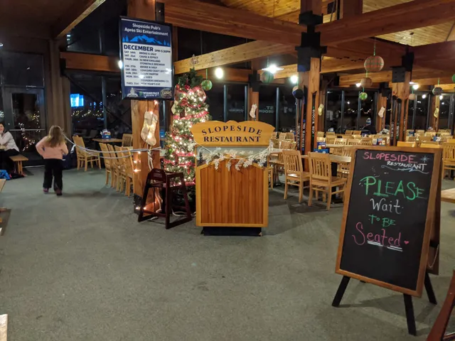 Slopeside Restaurant & Pub
