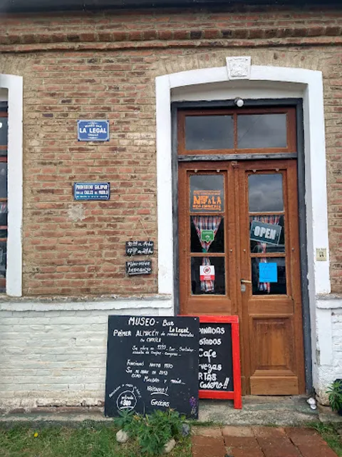 Museo y Bar: La Legal